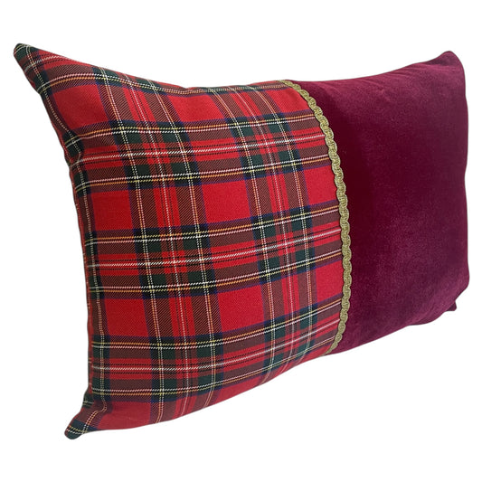 Rectangular Burgundy/Velvelt Pillow